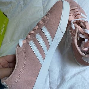 Sneakers! Adidas size 7